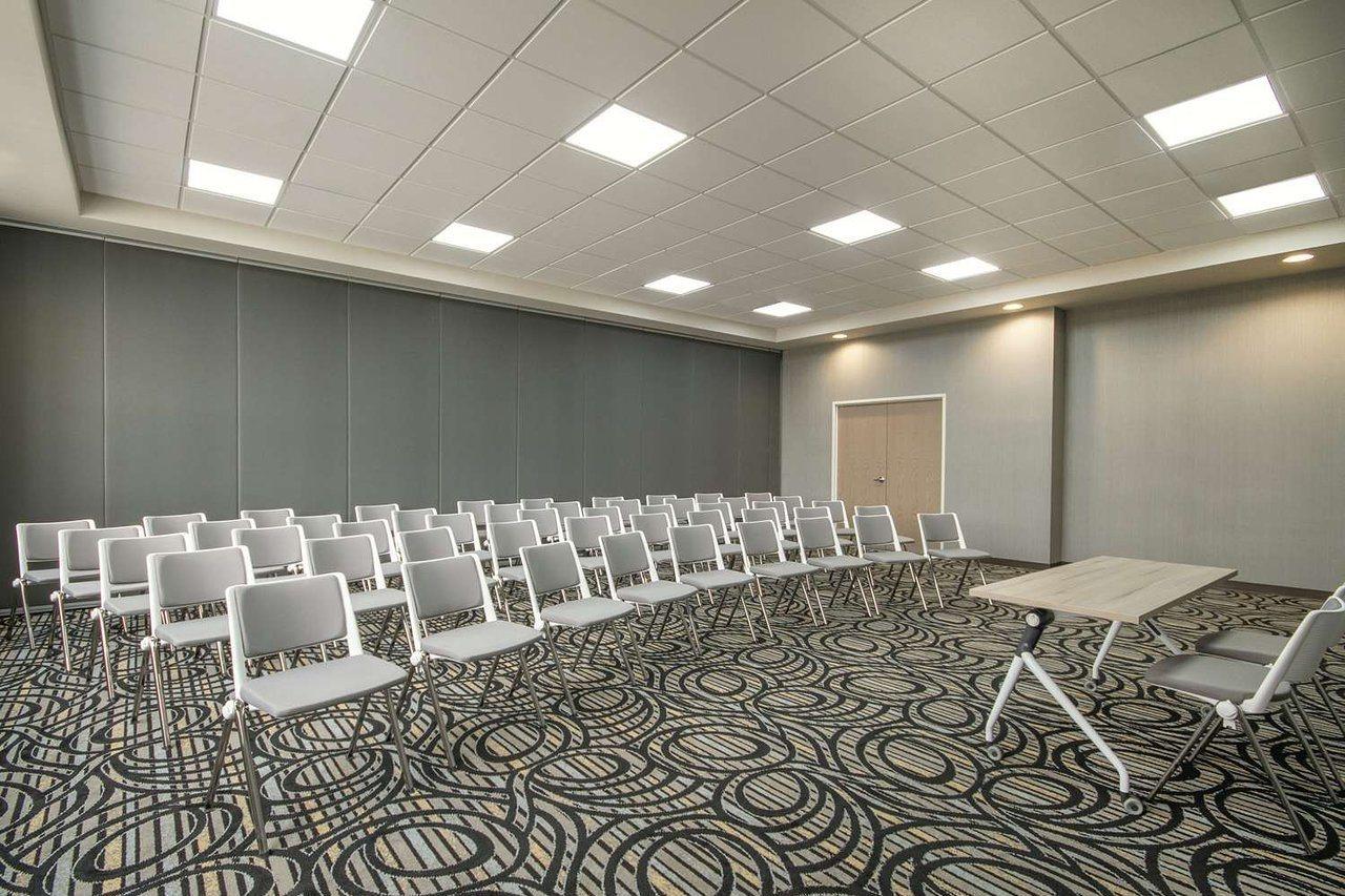 Hilton Garden Inn Leon Poliforum Eksteriør billede