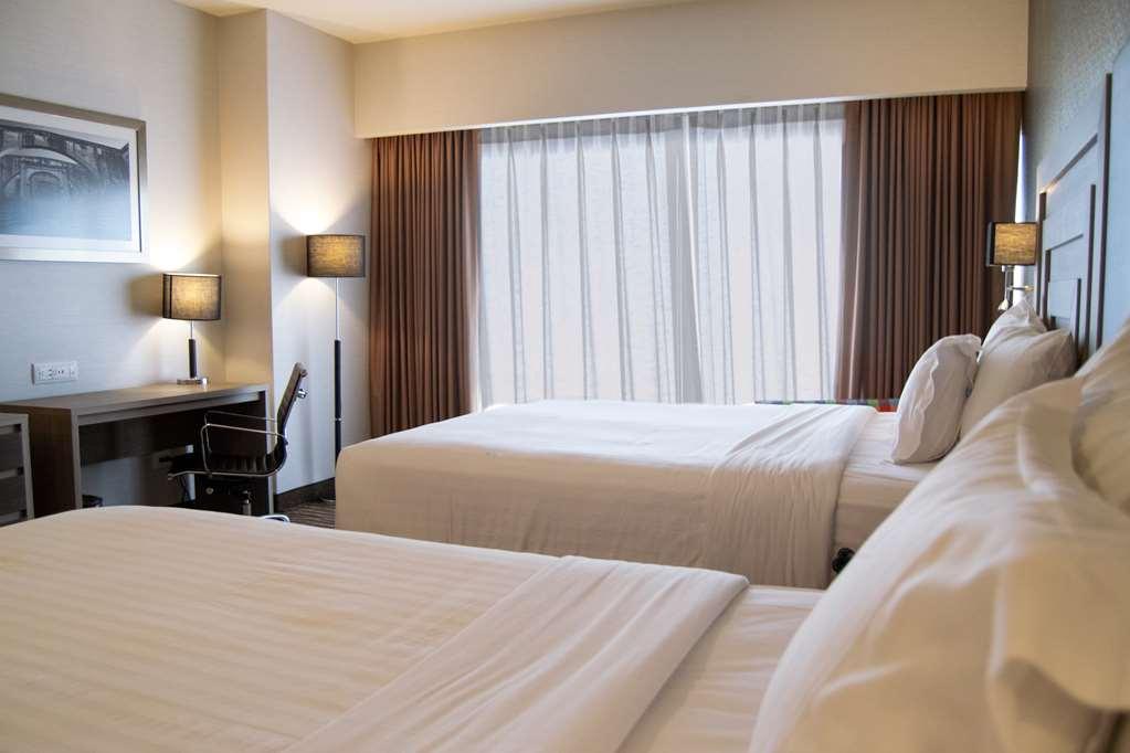 Hilton Garden Inn Leon Poliforum Værelse billede