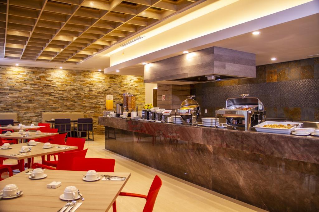 Hilton Garden Inn Leon Poliforum Eksteriør billede