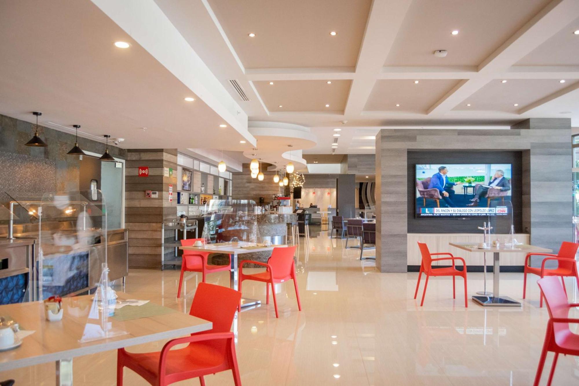 Hilton Garden Inn Leon Poliforum Eksteriør billede