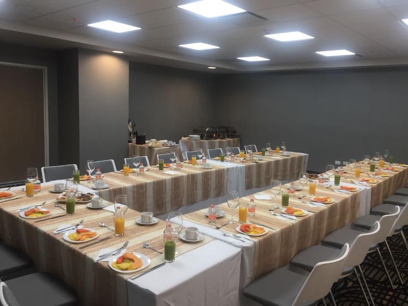Hilton Garden Inn Leon Poliforum Eksteriør billede